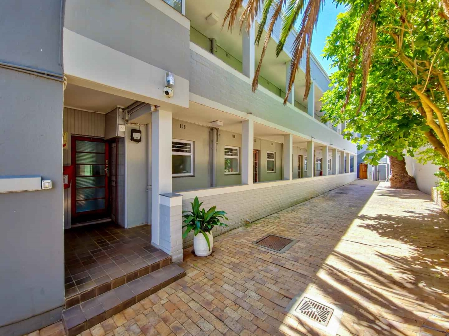 To Let 2 Bedroom Property for Rent in Oranjezicht Western Cape